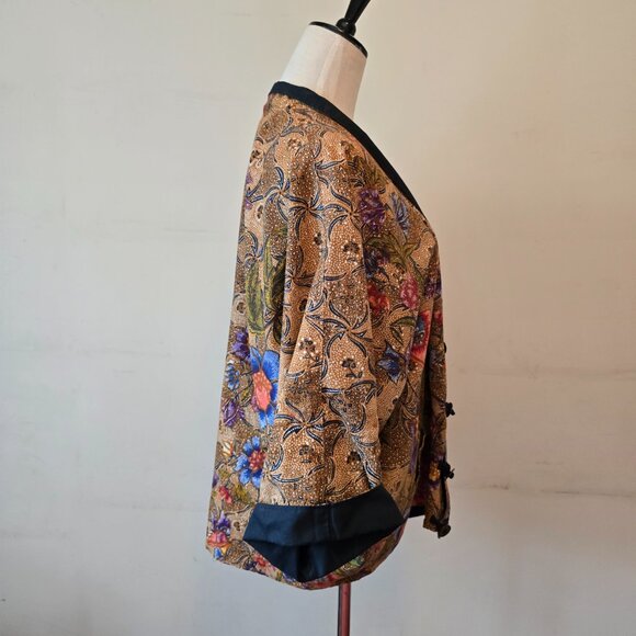 Reversible Kimono Jacket with Coin Buttons & Pockets - Picture 4 of 11